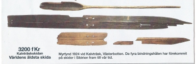 Na starejši muzejski zgibanki je smučka iz Kalvträska, ki so jo našli leta 1924 v tem kraju in je veljala dolgo za najstarejšo odkrito smučko. Nato so našli v Rusiji iz okoli 5000 do 7000 pred našim štetjem izdelano smučko.