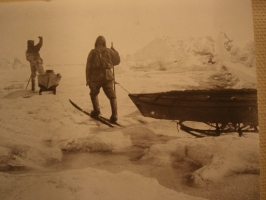 Fridtjof Nansen se je leta 1896 odpravil proti Severnemu tečaju, ki pa ga ni nikoli dosegel