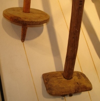  Zelo redka lesena kvadratna lesena krpljica (Smučarski muzej Umeå, Švedska).